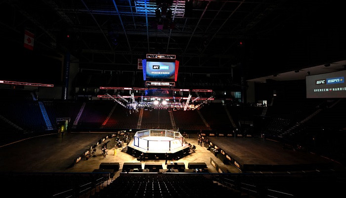 Доиграть в урезанном формате: в Америке готовятся к рестарту сезонов Доиграть в урезанном формате: в Америке готовятся к рестарту сезонов