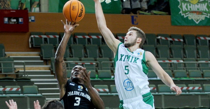 Атакующий защитник Марченко вернулся в Украину и присоединился к Черкасским Мавпам