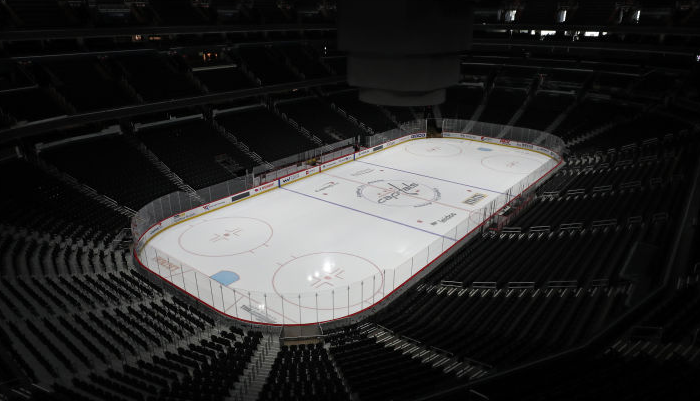 Доиграть в урезанном формате: в Америке готовятся к рестарту сезонов Доиграть в урезанном формате: в Америке готовятся к рестарту сезонов