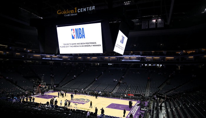 Доиграть в урезанном формате: в Америке готовятся к рестарту сезонов Доиграть в урезанном формате: в Америке готовятся к рестарту сезонов