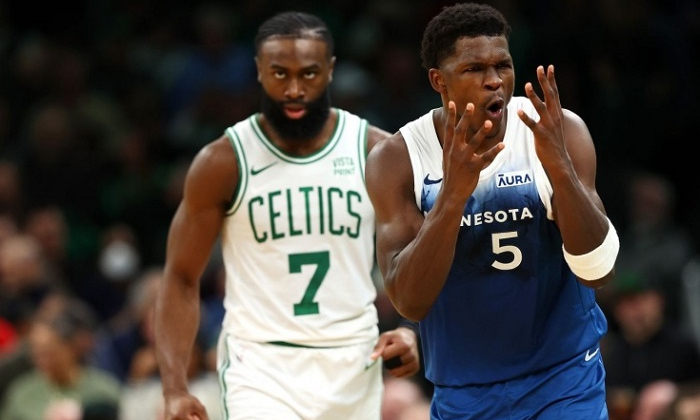 НБА. Лэнь результативной игрой помог Сакраменто разгромить Шарлотт, Бостон без помощи Михайлюка одолел Миннесоту в овертайме