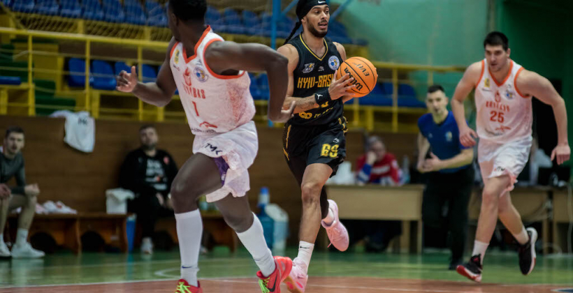 Киев-Баскет уверенно победил Кривбасс в Суперлиге FAVBET Киев-Баскет уверенно победил Кривбасс в Суперлиге FAVBET