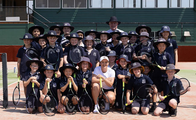 Эшли Барти: "Когда я вижу заполненный школьниками корт, их сияющие лица - это именно то, что мне нужно, чтобы получить удовольствие от тенниса"