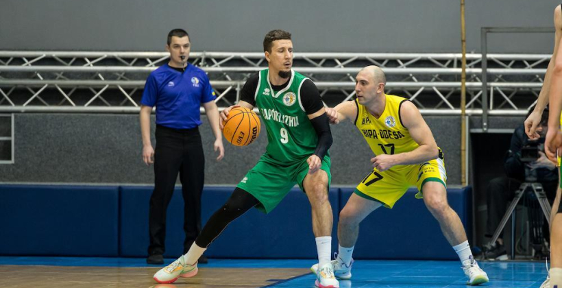 БК Запорожье в напряженной борьбе победил БИПА в перенесенном матче Суперлиги FAVBET