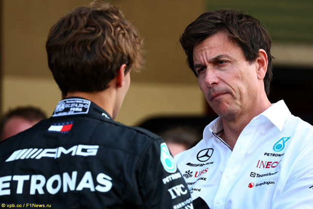 В Mercedes не станут спешить с поиском замены Хэмилтону В Mercedes не станут спешить с поиском замены Хэмилтону