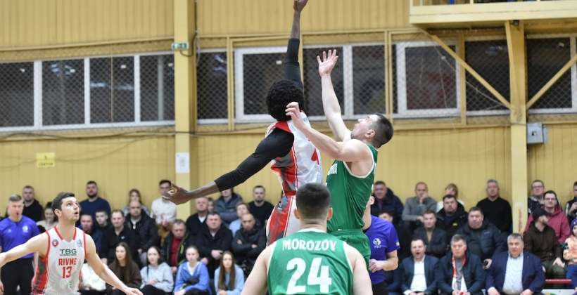 БК Ровно на домашней площадке в напряженном поединке обыграл Запорожье БК Ровно на домашней площадке в напряженном поединке обыграл Запорожье