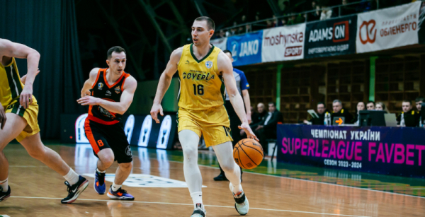 Прикарпатье-Говерла уверенно обыграла Самбор и вышла в 1/4 финала Кубка Украины по баскетболу