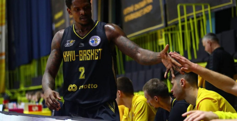 Центровой Марканвис покинул Киев-Баскет