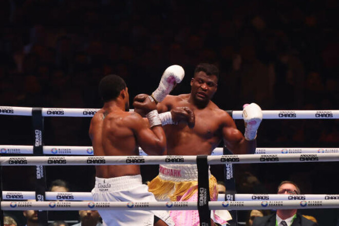 Дэйна Уайт отреагировал на сокрушительное поражения Нганну от Джошуа Дэйна Уайт отреагировал на сокрушительное поражения Нганну от Джошуа