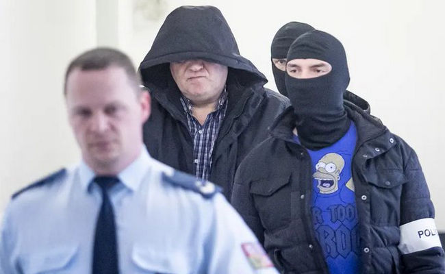 Президента Tennis Europe и других теннисных чиновников в Чехии задержала полиция