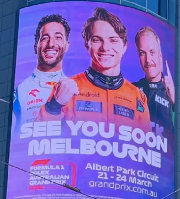 Боттас стал «почётным австралийцем». Но неофициально