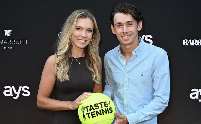 Алекс де Минор и Кэти Бултер рассказали о своих отношениях в условиях Тура Алекс де Минор и Кэти Бултер рассказали о своих отношениях в условиях Тура