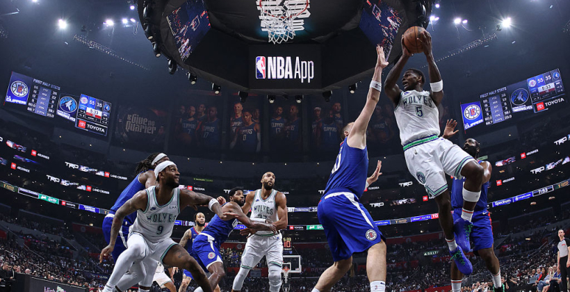 Лэнь набрал пять очков в победном матче Сакраменто с Милуоки Лэнь набрал пять очков в победном матче Сакраменто с Милуоки