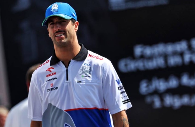 Алан Джонс: Риккардо надо хотя бы опережать напарника Алан Джонс: Риккардо надо хотя бы опережать напарника