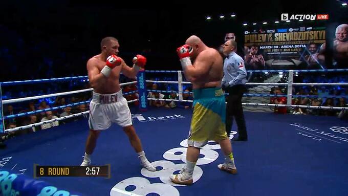 Украинский Халк по очкам проиграл в Софии ветерану Кубрату Пулеву