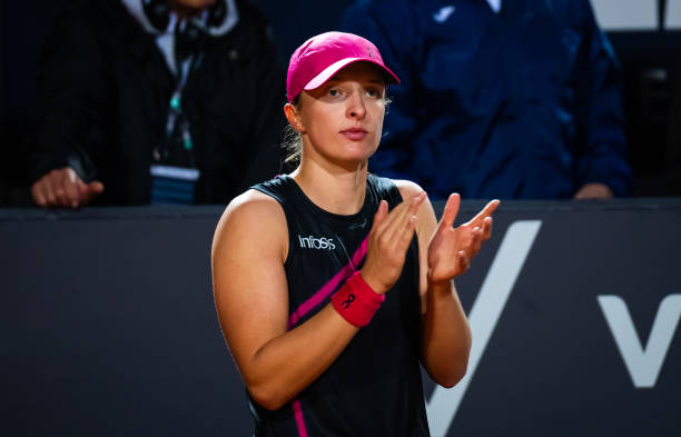 Рим. Швёнтек продлила свою победную серию, Кербер разгромила Кудерметову на пути в третий круг Рим. Швёнтек продлила свою победную серию, Кербер разгромила Кудерметову на пути в третий круг