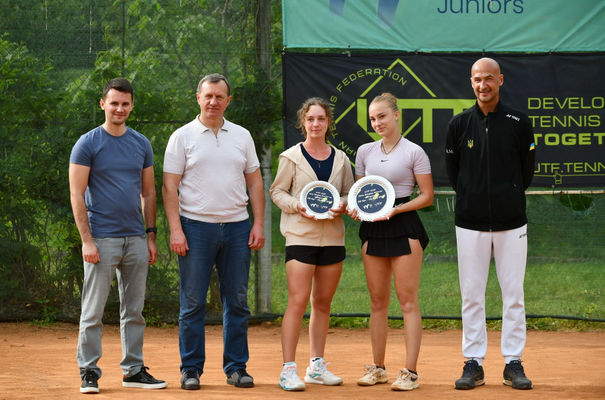 В Ужгороде определились чемпионы юниорского турнира, который проходил под эгидой Международной федерации тенниса