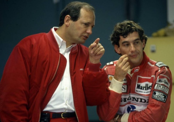 Болельщики McLaren поздравили Рона Денниса с 77-летием Болельщики McLaren поздравили Рона Денниса с 77-летием