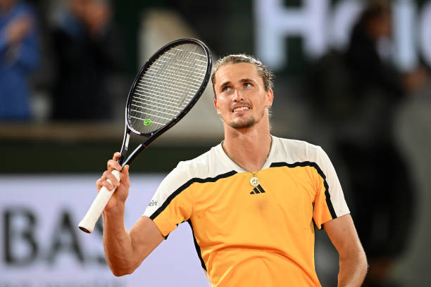 Ролан Гаррос. Зверев в ночном матче за четыре часа победил Руне и шестой раз сыграет в четвертьфинале "мэйджора" в Париже Ролан Гаррос. Зверев в ночном матче за четыре часа победил Руне и шестой раз сыграет в четвертьфинале "мэйджора" в Париже