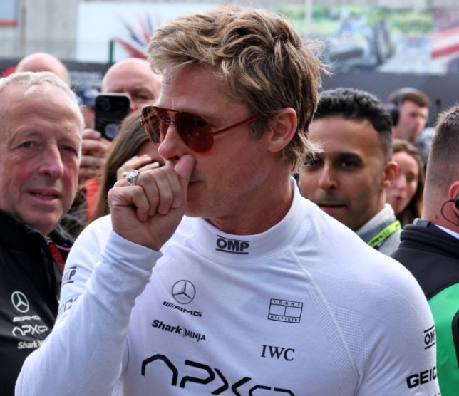 Хэмилтон был впечатлён тем, как Брэд Питт пилотировал Хэмилтон был впечатлён тем, как Брэд Питт пилотировал