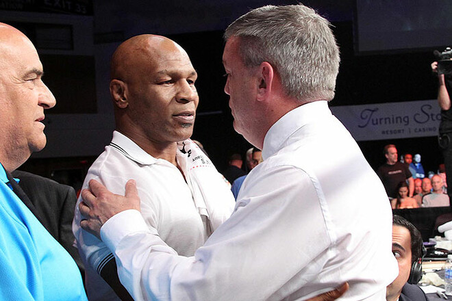 Тедди Атлас назвал легендарного боксера, который был лучше Майка Тайсона Тедди Атлас назвал легендарного боксера, который был лучше Майка Тайсона