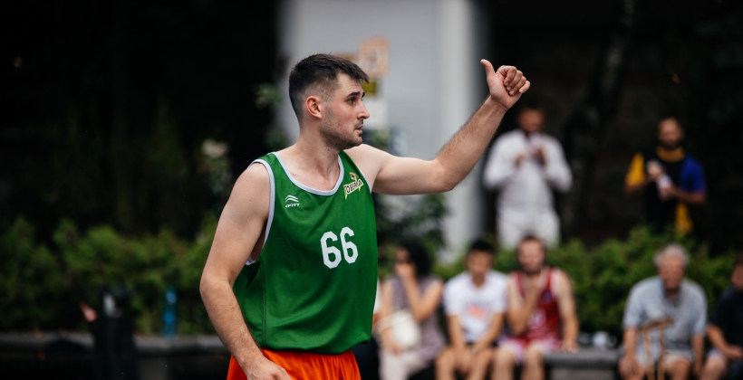 Прикарпатье-Говерла подписала экс-защитника Кривбасса Бречку Прикарпатье-Говерла подписала экс-защитника Кривбасса Бречку