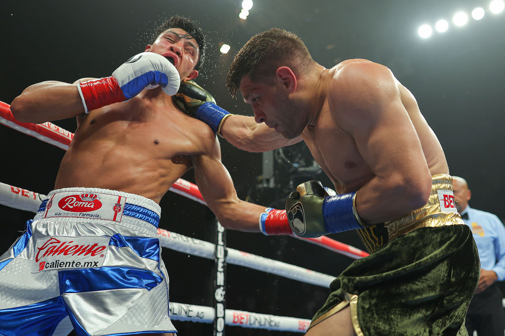 Деревянченко сразится против Мбилли. Здесь гарантировано топовое шоу