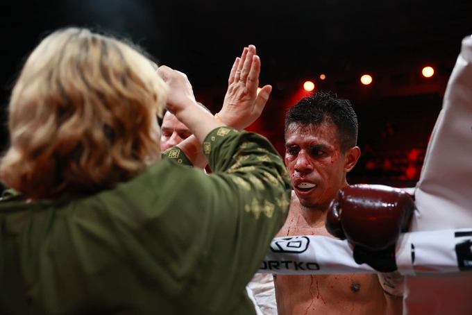 ВИДЕО. Арам Фаниян завоевал титул WBO Global, победив мексиканца