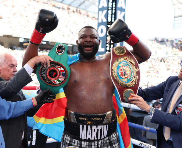 ВИДЕО. Угроза для Усика. Мартин Баколе нокаутировал Джареда Андерсона