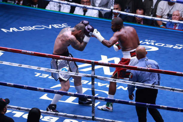 ВИДЕО. Мейвезер вернулся на ринг. Флойд провел реванш с внуком мафиози