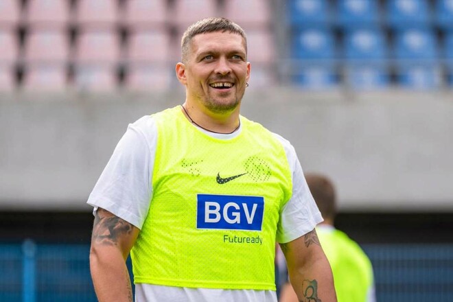 «Отвратительные. Судьи сербы!» Усик разнес рефери матча Полесье – Олимпия «Отвратительные. Судьи сербы!» Усик разнес рефери матча Полесье – Олимпия