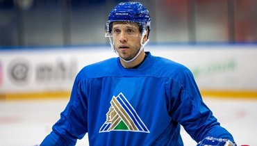 Российский ветеран не нашел работу в КХЛ. Но в 38 лет подписал контракт с «Оттавой»
Российский ветеран не нашел работу в КХЛ. Но в 38 лет подписал контракт с «Оттавой»