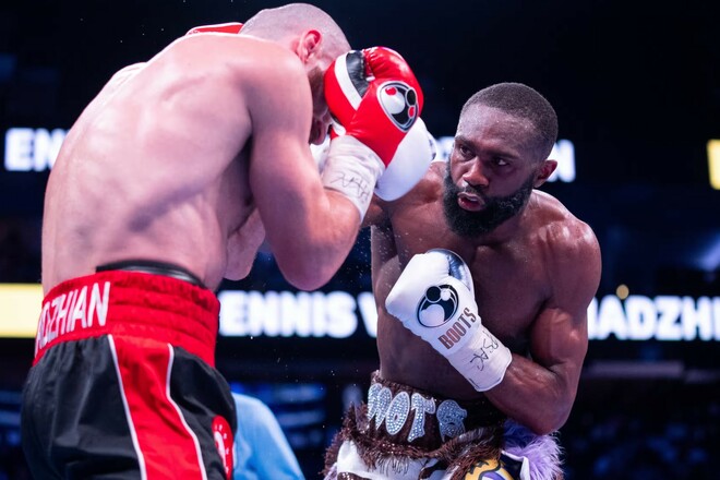 Чухаджян проиграл Эннису. Но на этот раз выглядел отлично Чухаджян проиграл Эннису. Но на этот раз выглядел отлично