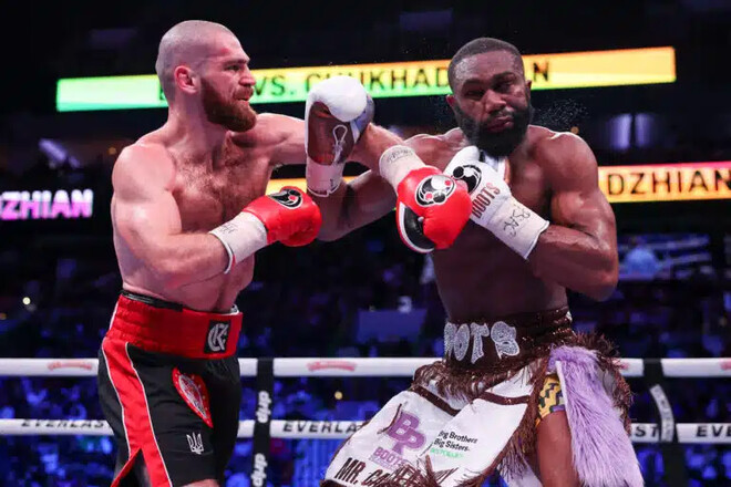 ВИДЕО. Нокдаун и проигрыш Эннису. Чухаджян не сумел стать чемпионом мира ВИДЕО. Нокдаун и проигрыш Эннису. Чухаджян не сумел стать чемпионом мира