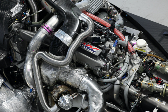 В Honda представили новый мотор для молодёжных серий В Honda представили новый мотор для молодёжных серий