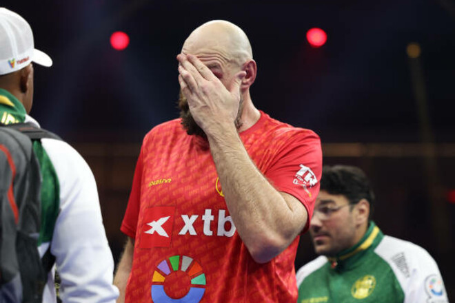 «Я хочу этого». Экс-чемпион мира дал совет Фьюри, вспомнив бой с Усиком «Я хочу этого». Экс-чемпион мира дал совет Фьюри, вспомнив бой с Усиком