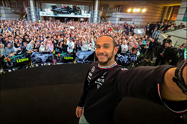 Льюис Хэмилтон попрощался с Petronas Льюис Хэмилтон попрощался с Petronas