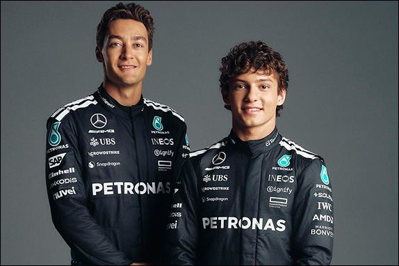 В Mercedes представили новую W16 В Mercedes представили новую W16