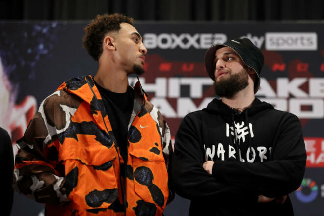 Боксеры, которые вылетели из ринга и получили травмы, проведут реванш Боксеры, которые вылетели из ринга и получили травмы, проведут реванш