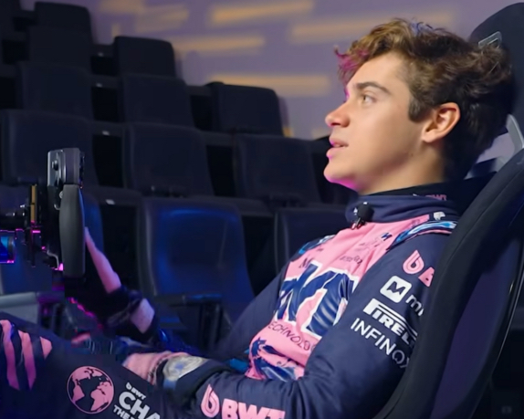 Круг по трассе Гран При Бахрейна с Франко Колапинто