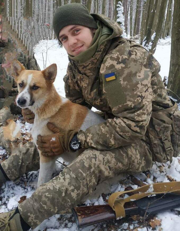 Склоним головы. 19-летний хоккеист погиб в боях за Бахмут