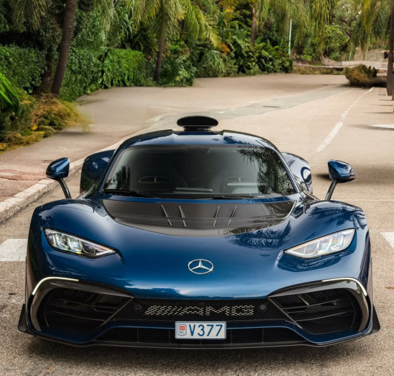 В гараже Боттаса появился Mercedes-AMG One