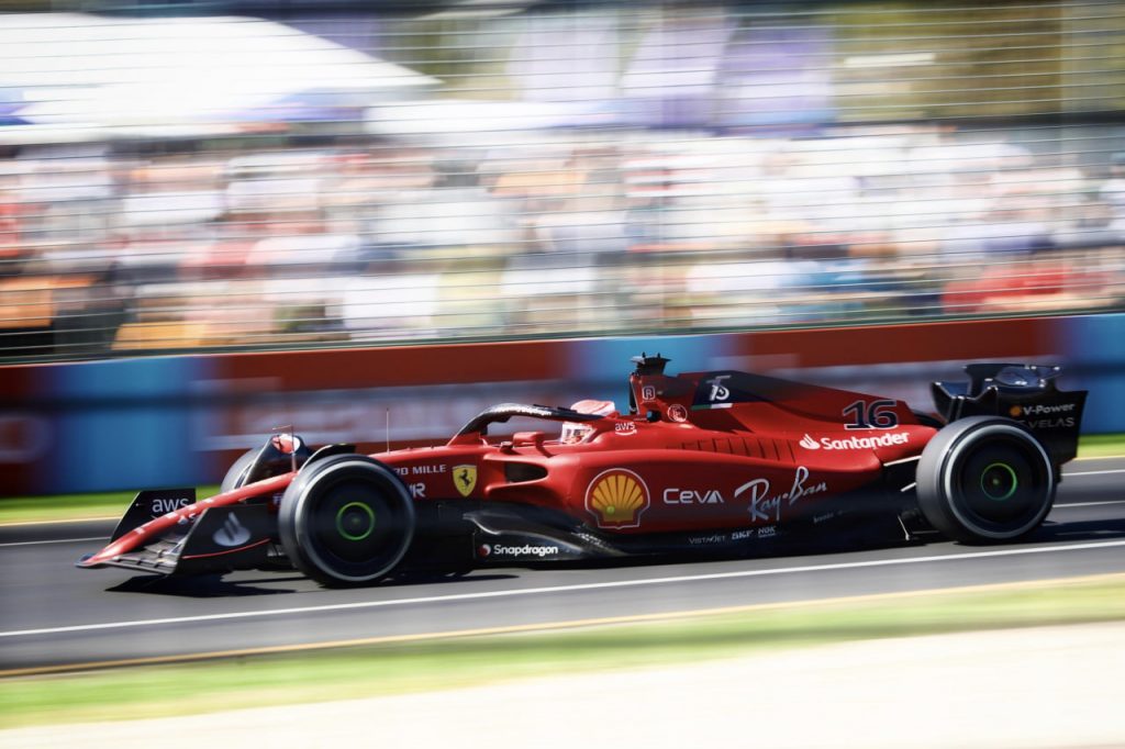 Ferrari работает над балансом болида SF-25