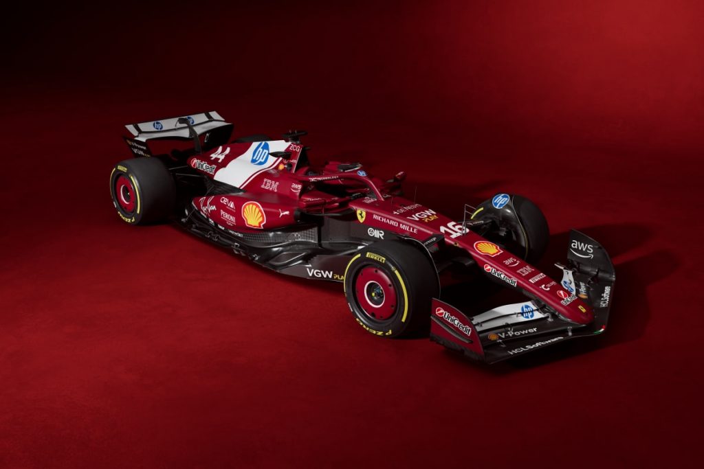 Ferrari работает над балансом болида SF-25