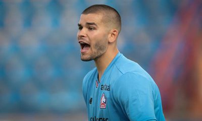 ПСЖ хочет купить вратаря Лукаса Шевалье