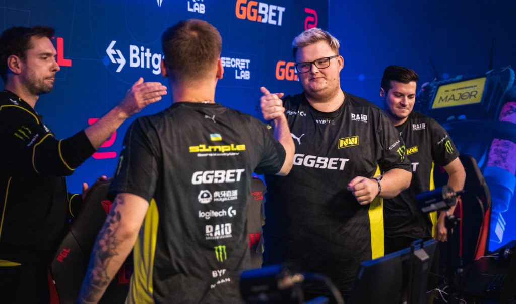 NAVI поднялись на пятое место в мировом рейтинге HLTV