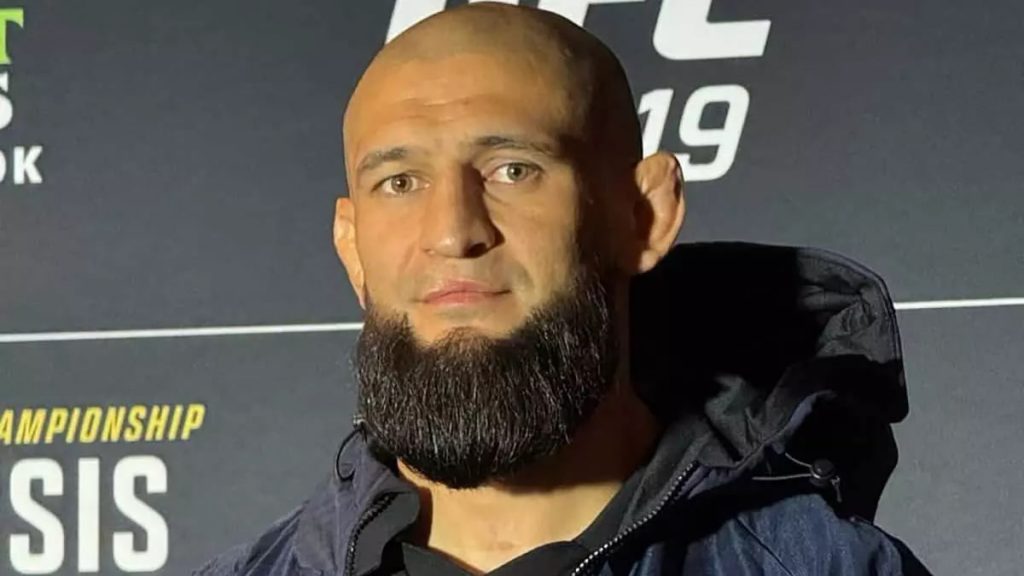 Чимаев против Дрикуса дю Плесси на UFC 319: где смотреть?