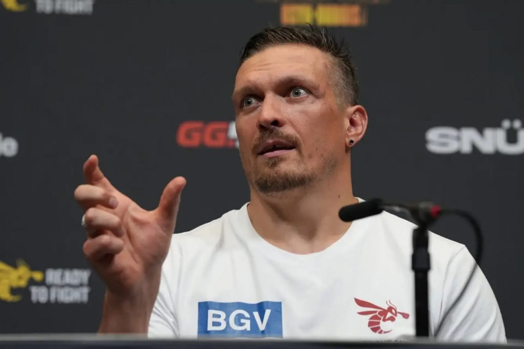 Усик уступил лидерство Кроуфорду в рейтинге ESPN