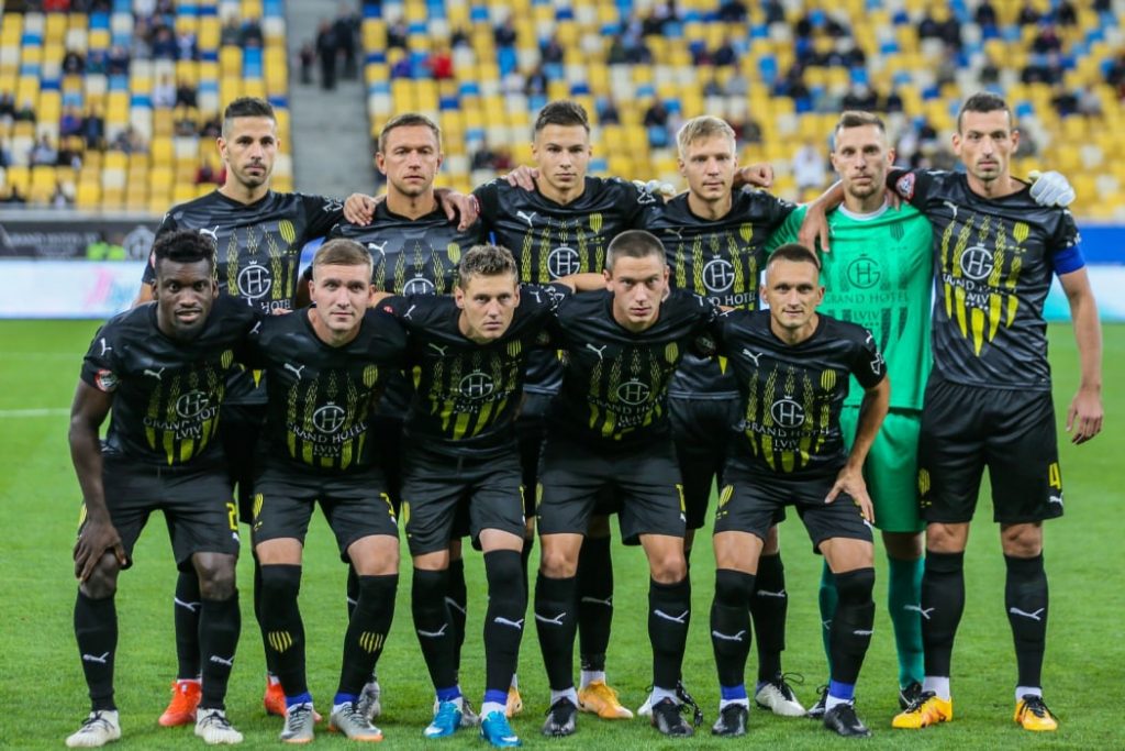 Рух – Шахтер: Прогноз, где смотреть матч чемпионата Украины