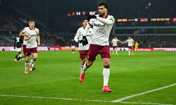 Лидер одного из аутсайдеров АПЛ хочет покинуть клуб Лидер одного из аутсайдеров АПЛ хочет покинуть клуб